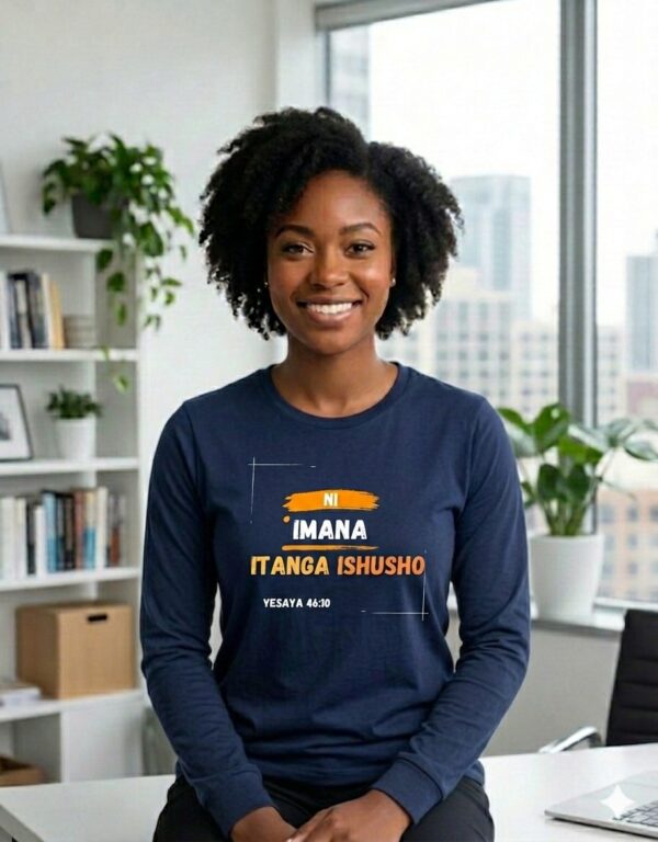 Umupira_Ndi Imana itanga Ishusho